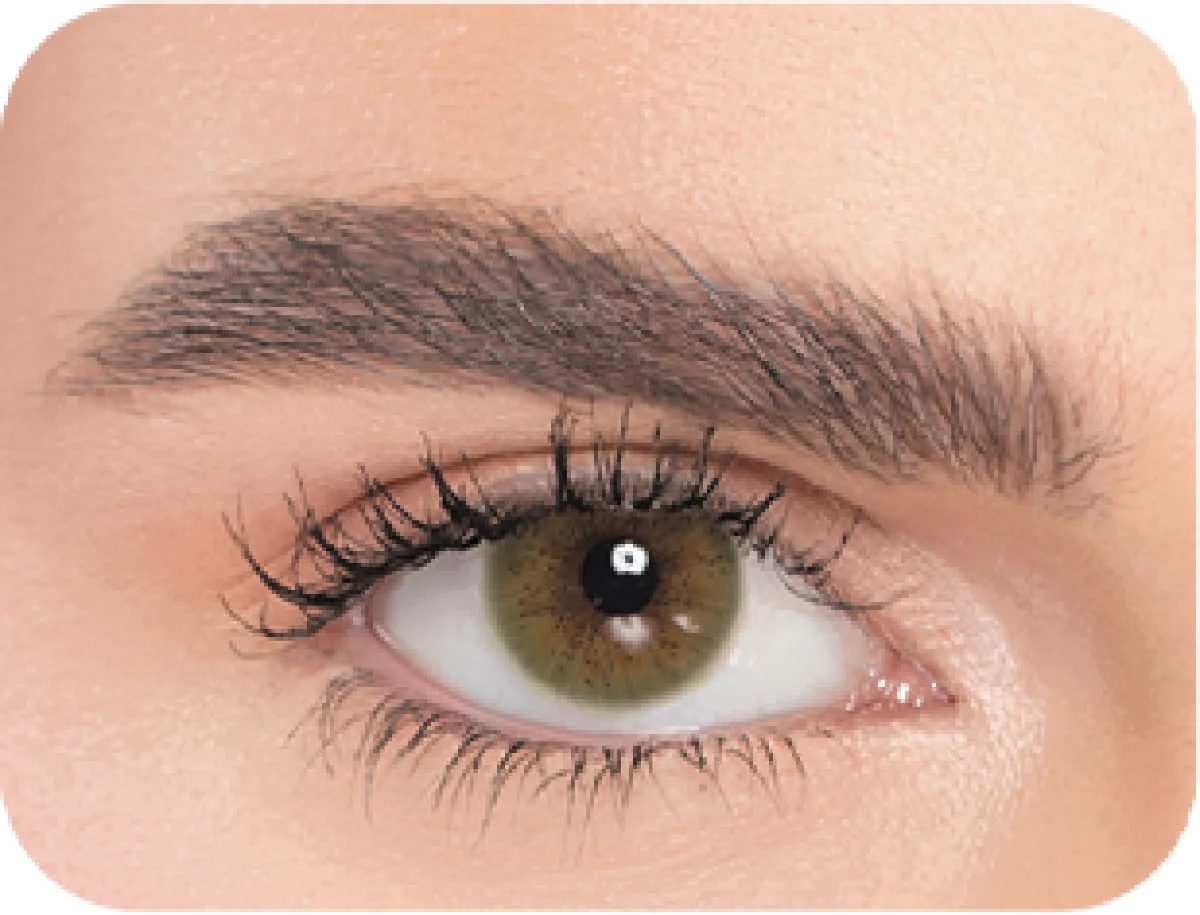 Naturèl Core Green colored contact lens