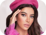Wonderlook Lava colored contact lens